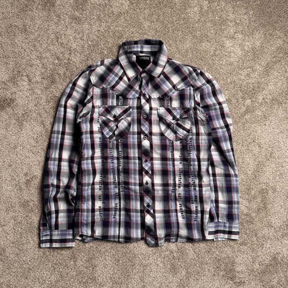 URBAN HERITAGE PLAID EMBROIDERED BUTTON UP